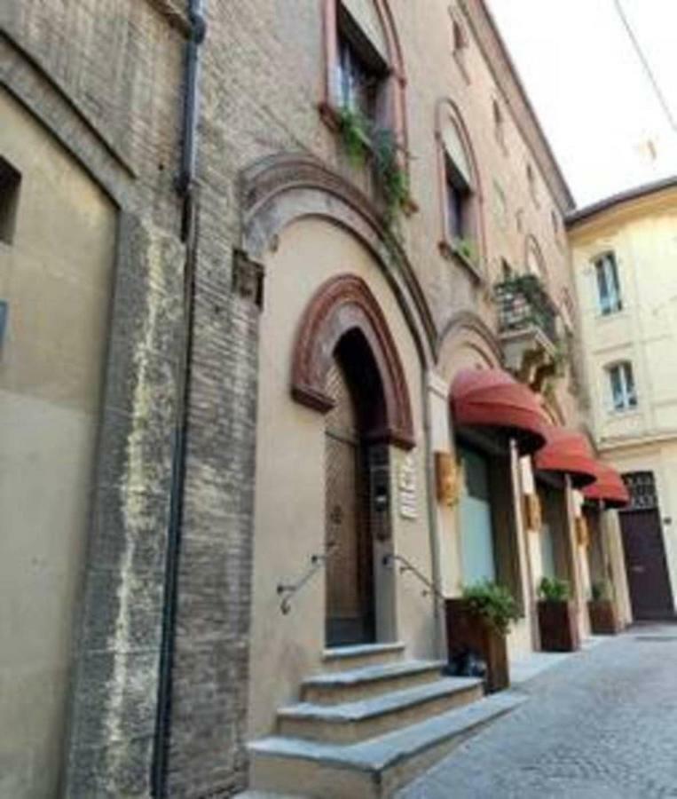 Whouse Suite Porta Di Castello ボローニャ エクステリア 写真