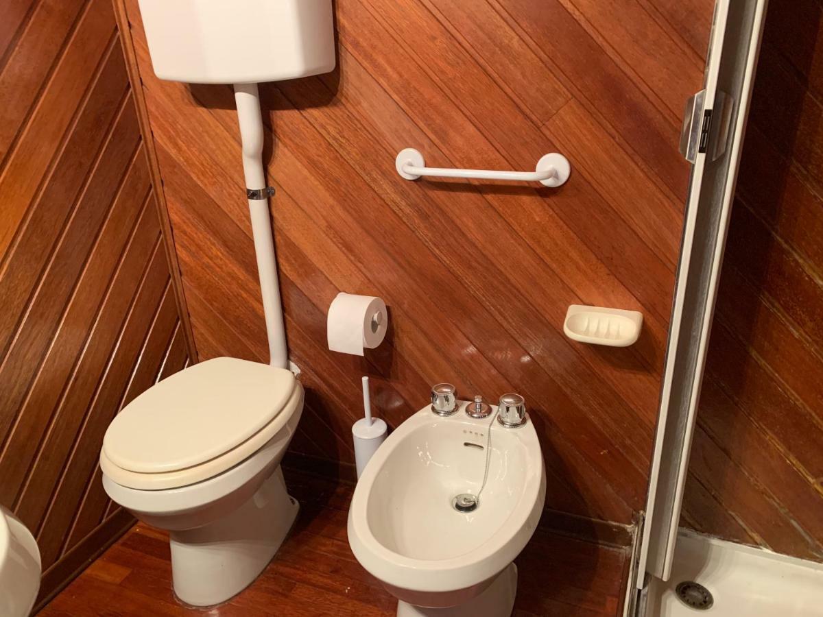 Whouse Suite Porta Di Castello ボローニャ エクステリア 写真